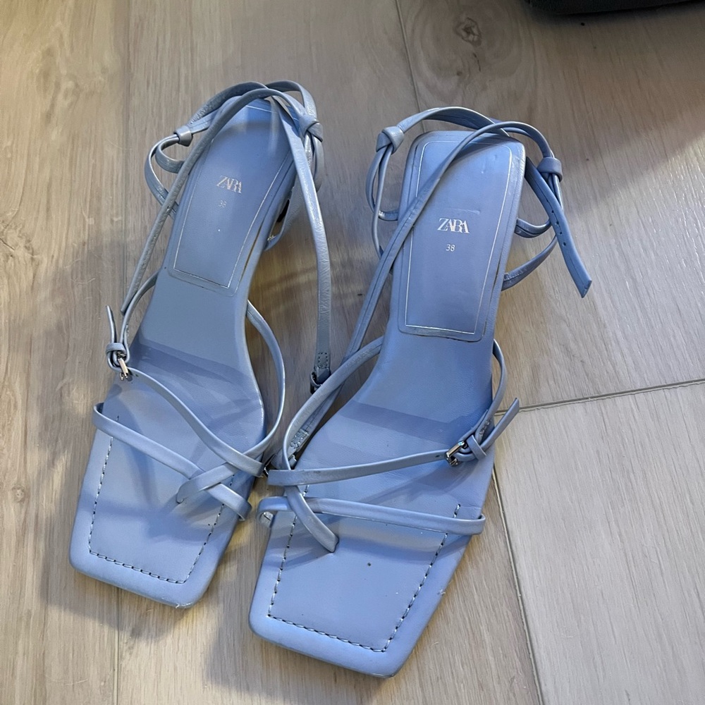 Mini kitten heels from zara, still weareable! Size 38 or us 7.5